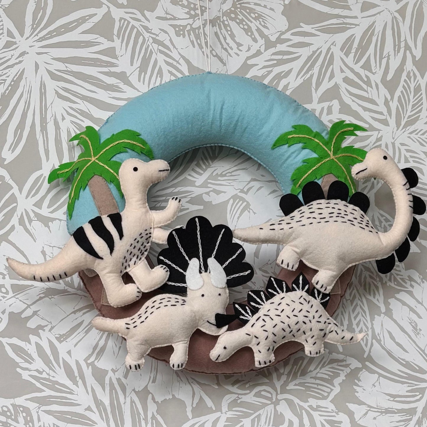 Interactive Dino World (neurtal) Loop Hanging