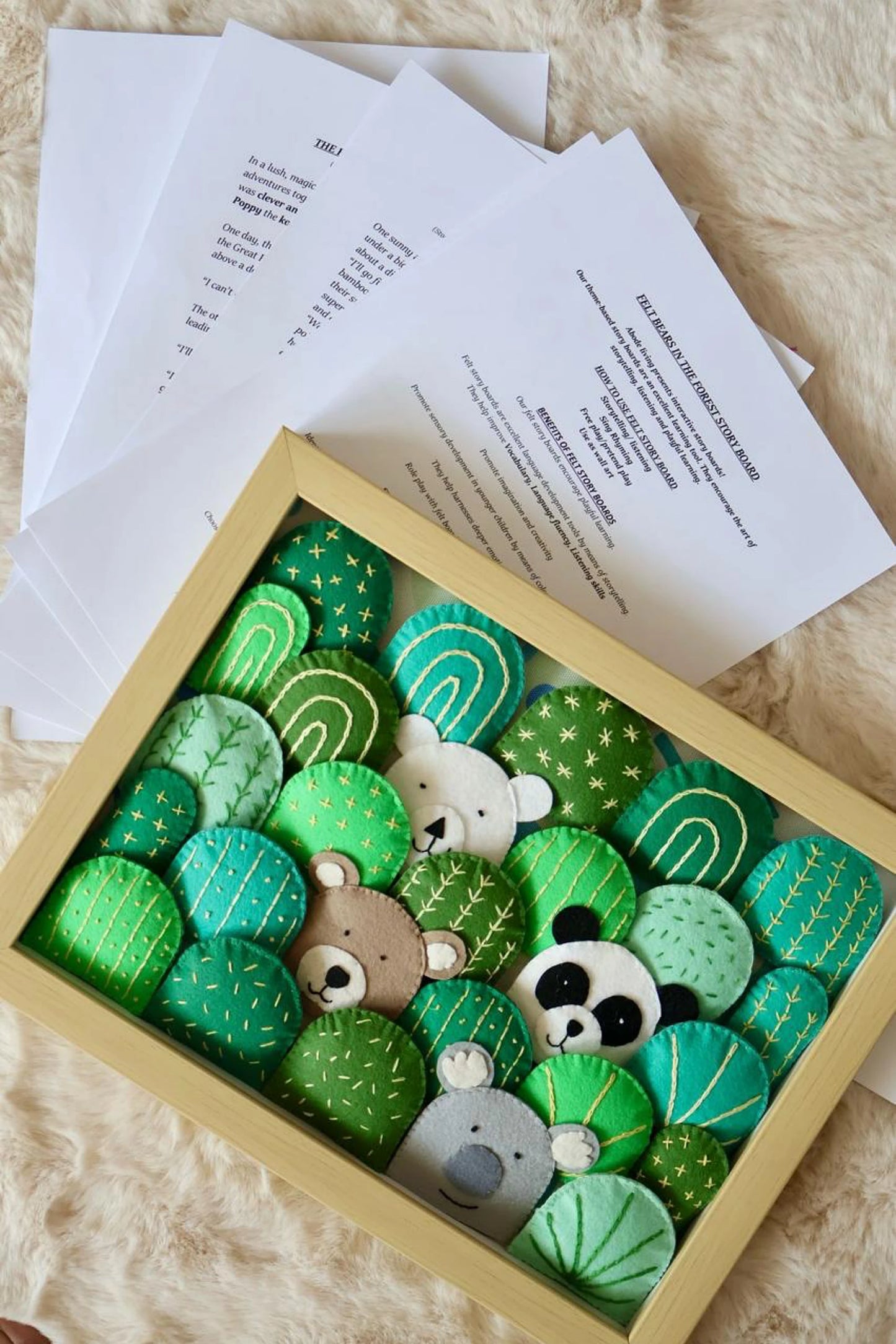 Felt BEARS ON THE FOREST Story Board (Magnetic)