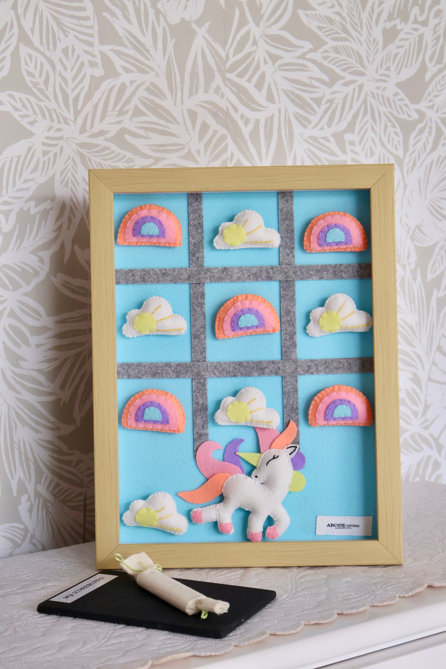 Unicorn Magnetic tic tac toe