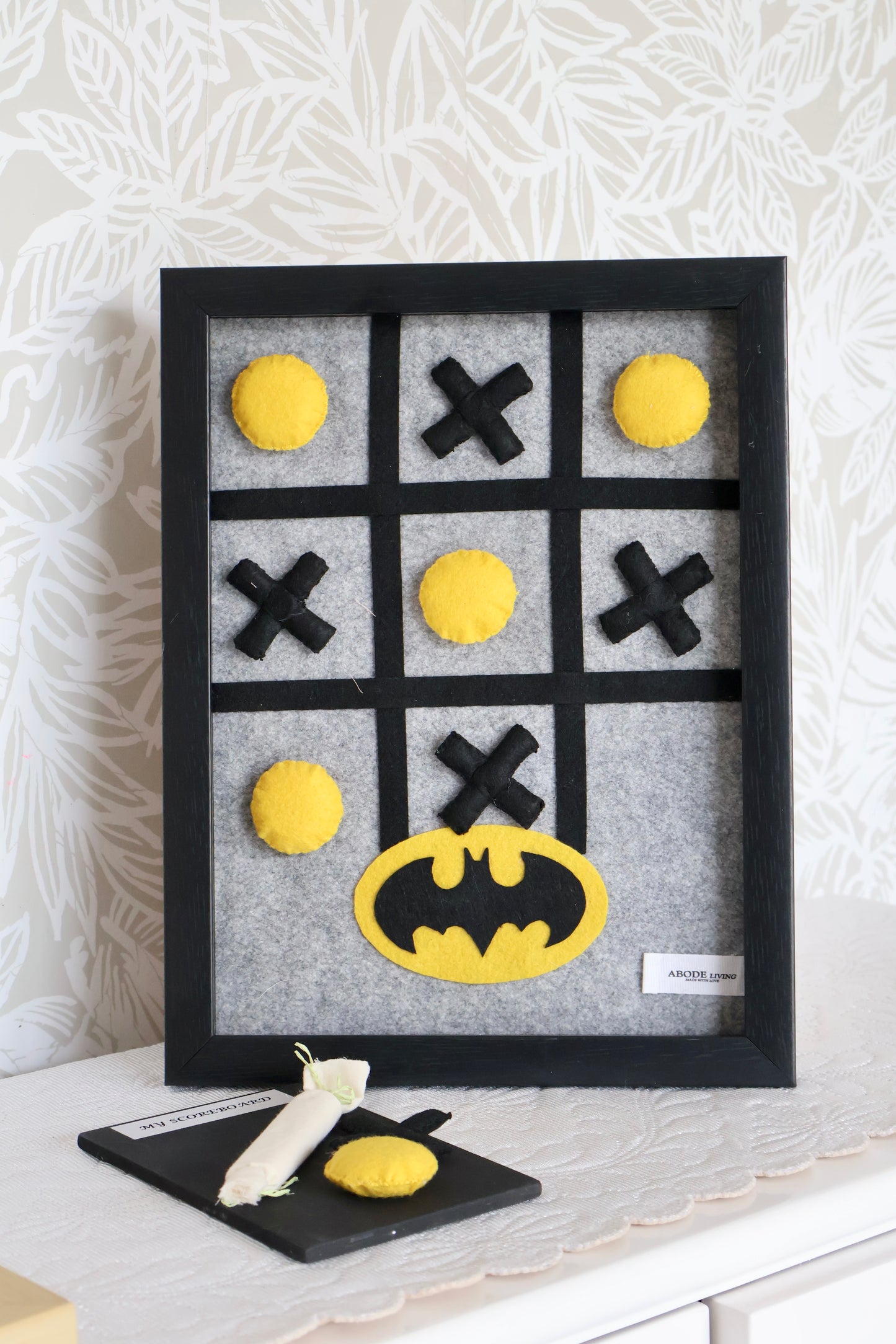 Batman Magnetic tic tac toe