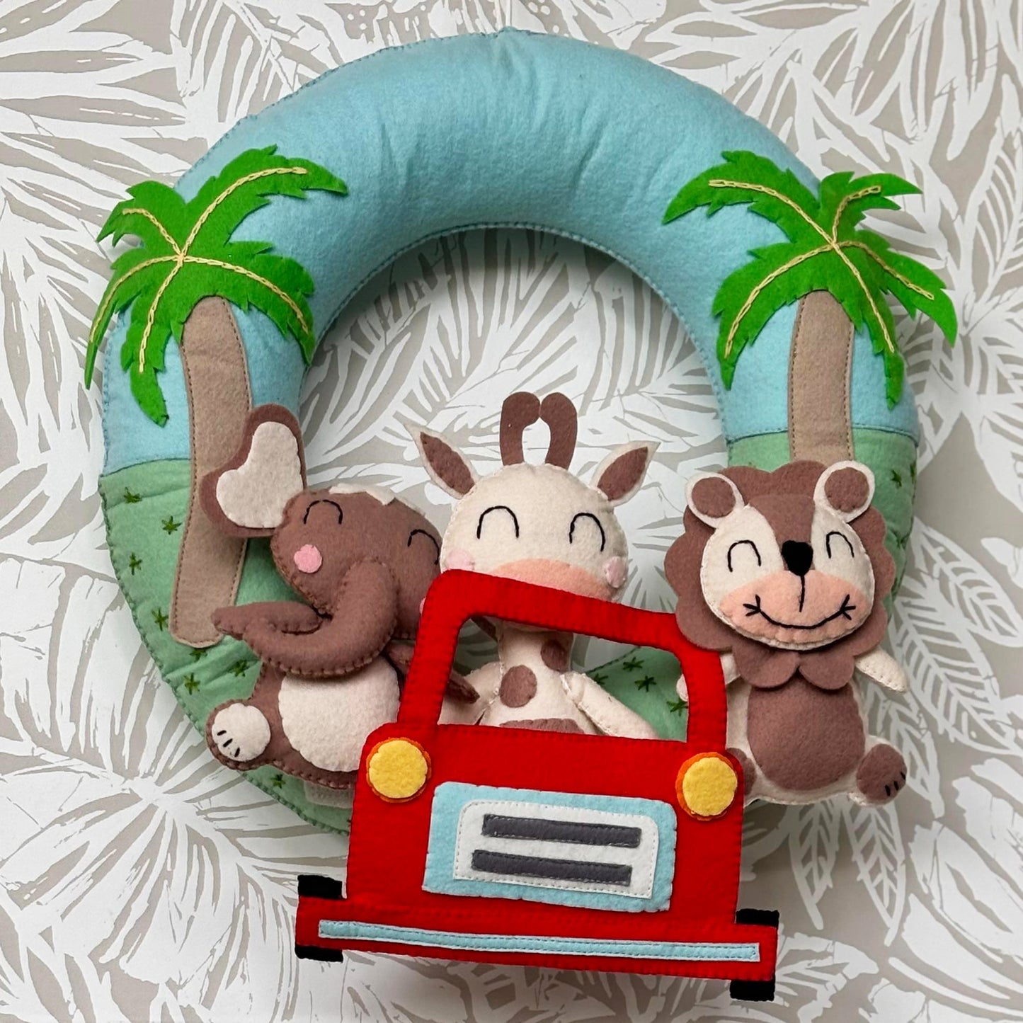 Interactive Jungle Safari animal Loop Hanging